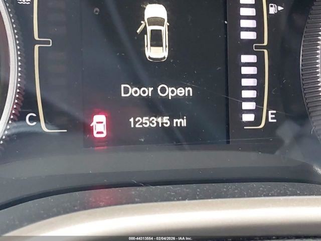 CHEROKEE 2016 Glove Box 4992949