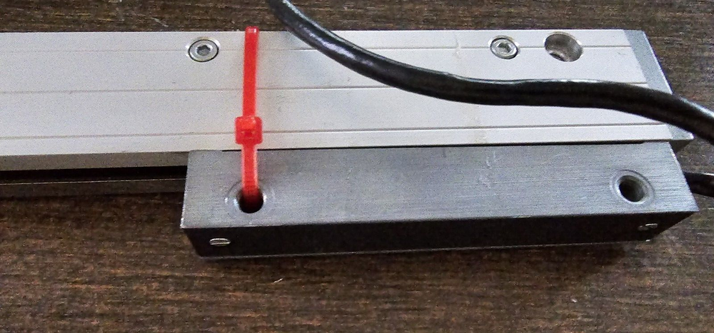 RSF Elektronik A-5121 Tarsdorf Austria. Linear Scale/Linear Encoder. MSA 554 RI.