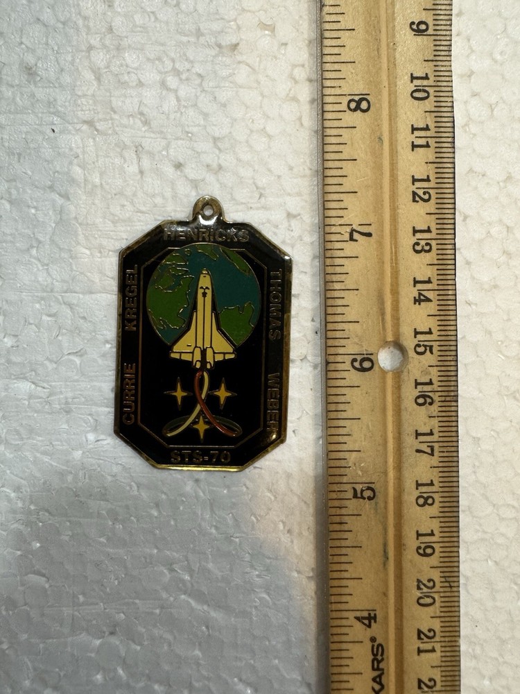 Vintage NASA Space Shuttle Keychain - STS-70