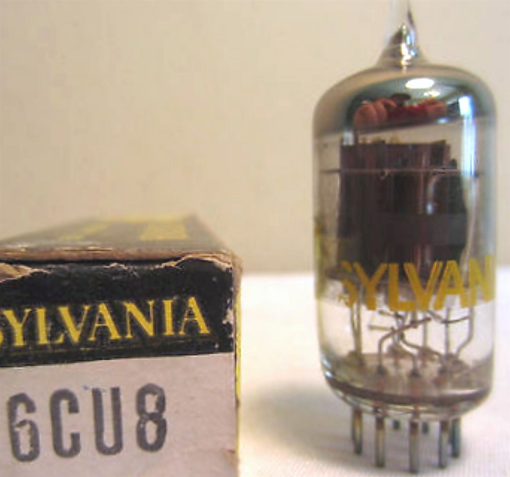 6CU8 TUBE SYLVANIA NIB TESTED & BOXED VINTAGE COMMERCIAL SURPLUS