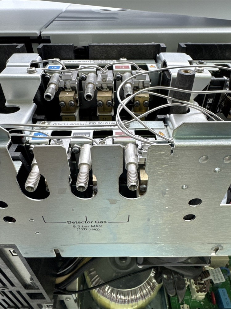 Agilent 7890B Gas Chromatography System