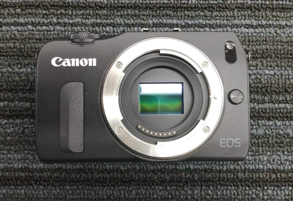 CANON EOS M Mirrorless Double Lens Kit