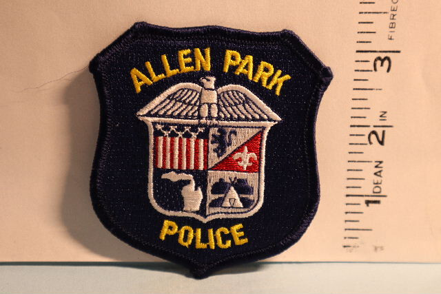police patch  ALLEN PARK POLICE MICHIGAN