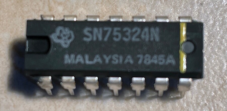 T.I. SN75324N Monolithic Memory Driver - NOS