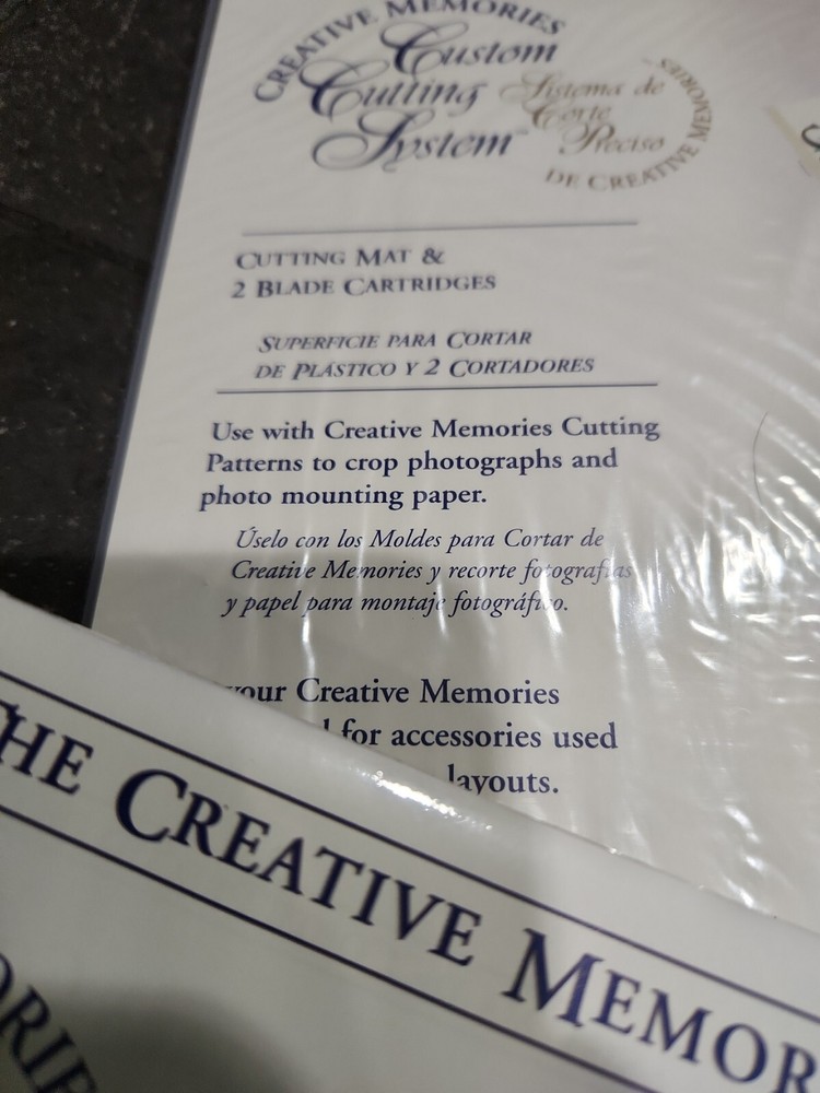NEW Creative Memories Cutting Ovals, Circles, Cutting Mat, Blades & 12" pattern