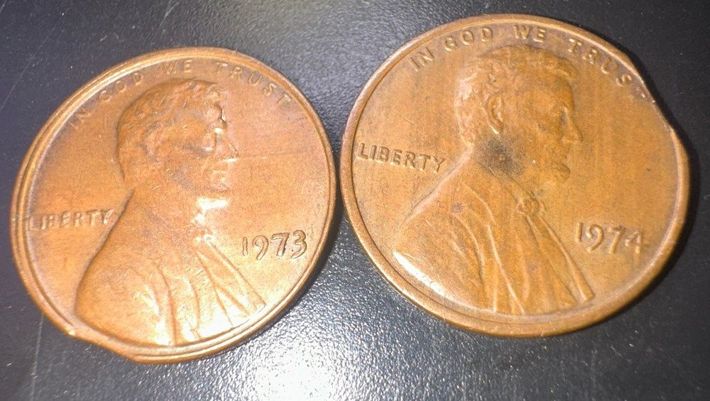 Lot-2 /1973 -1974 lincoln memorial Clip Errors great condition