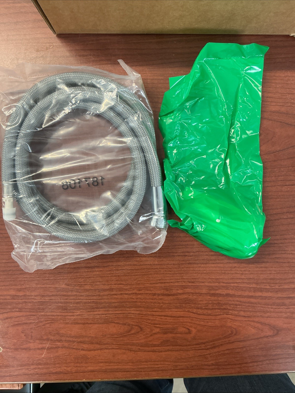 NEW Moen 7664SRS Sleek 1-Handle Pulldown Bar Faucet Spot Resist Stainless B93