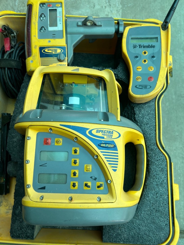 Spectra Precision Trimble GL722  laser
