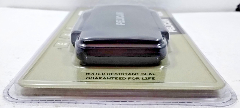 Pelican SD Memory Card Case Micro Case Series 0915 - Water Resistant