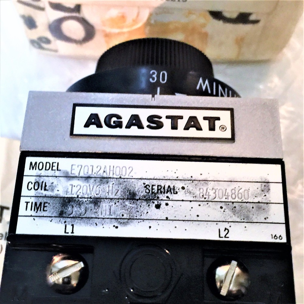 AGASTAT E7012AH002 TIME DELAY RELAY 120VAC / 3-30MIN
