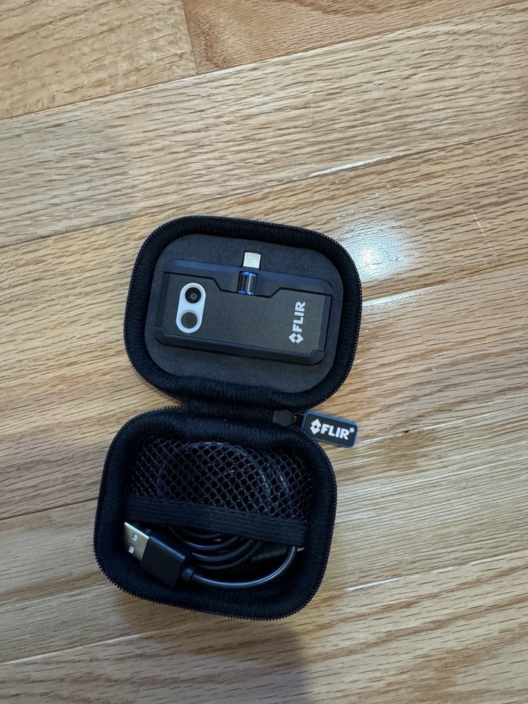 FLIR ONE Pro  LT  Thermal Camera for iPhone Lightning