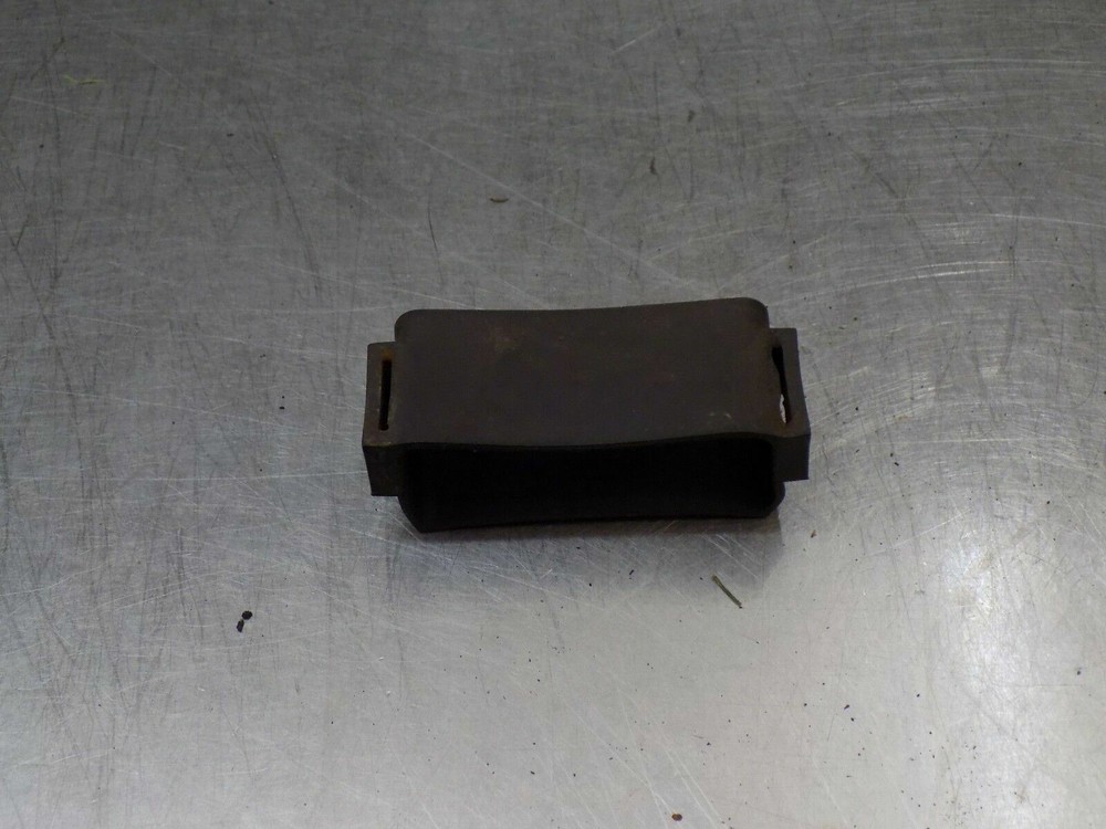 HONDA CBF500 2004-2007 ECU / CDI MOUNTING RUBBER