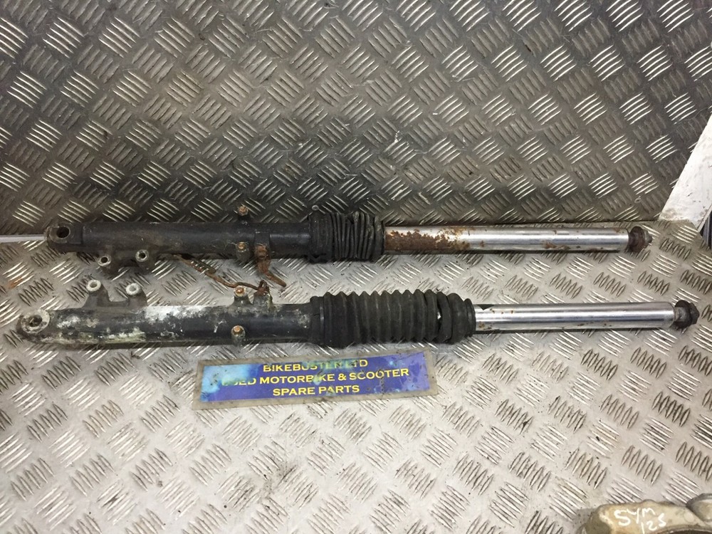 KAWASAKI GPZ305 fork legs 1988