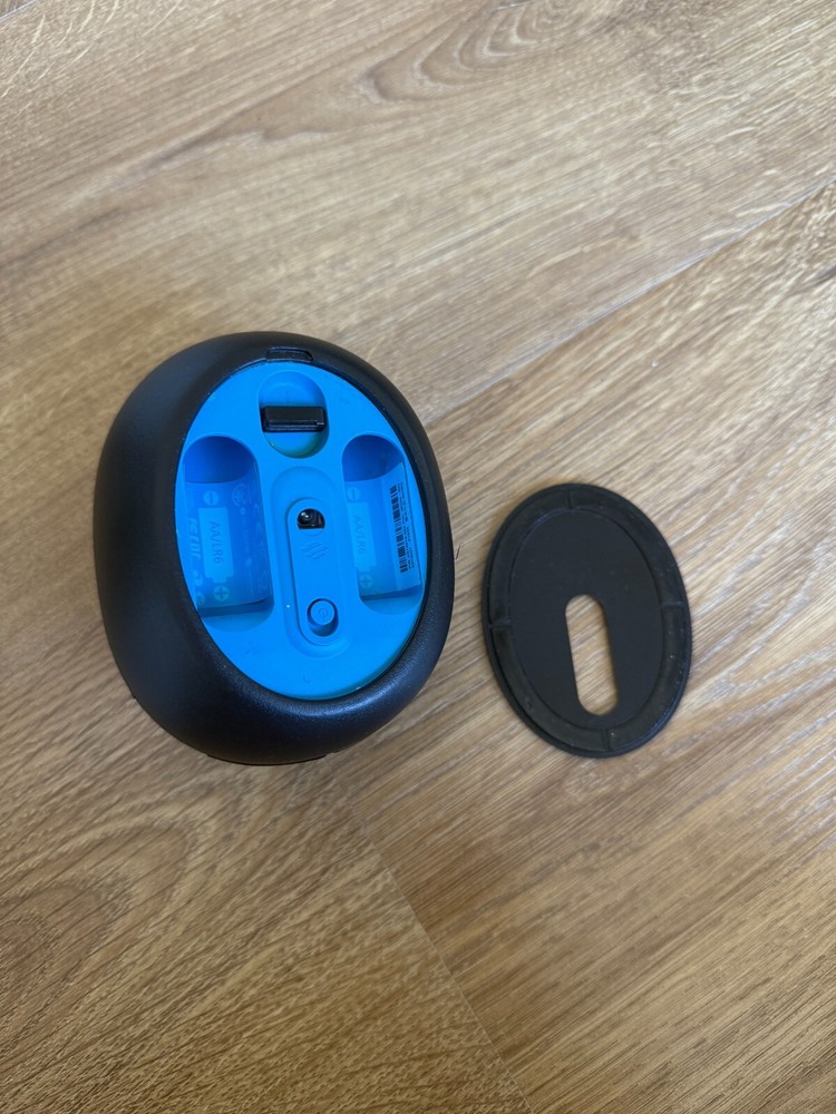 Microsoft Sculpt Mouse (has issues) w/dongle Sold AS IS NO returns