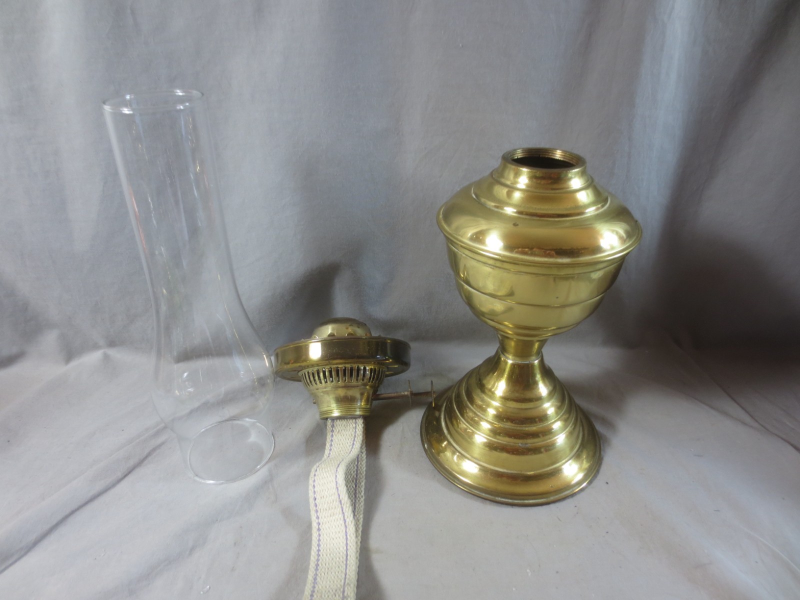 Antique Vintage Made In England Brass Oil Lamp & Chimney Shepards Hut Farmhouse