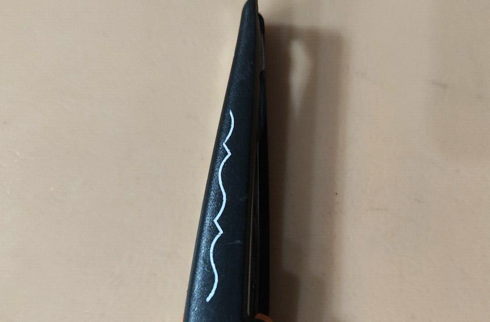Scissors Wavy Cut Orange Handle 7” Long Pre-Owned