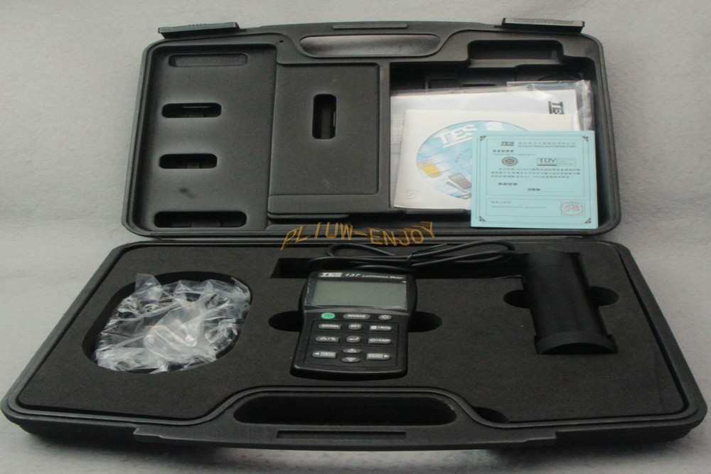 1PCS New TES-137Luminance Meter Dual Display 4-digit LCD