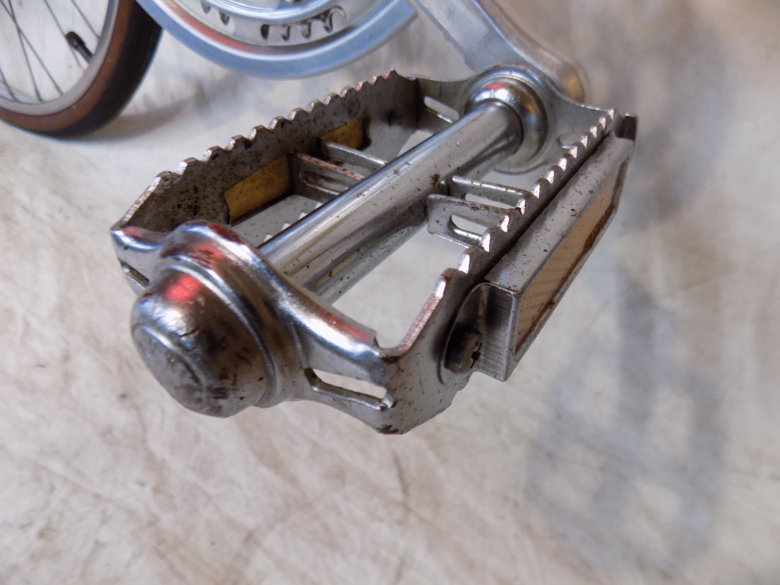 1974 SCHWINN LE TOUR MENS 10-SPEED ROAD BIKE SUPER SPORT VOYAGEUR 12 VINTAGE 74