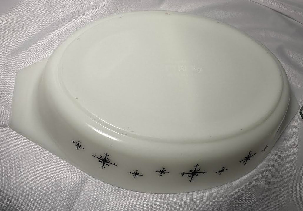 Pyrex Compass devided No Lid