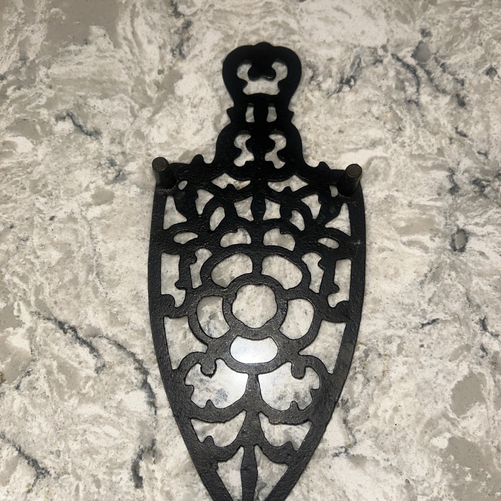 Black Cast Iron Trivet Spade & Scroll Design Metal Kitchen Decor appx 8"