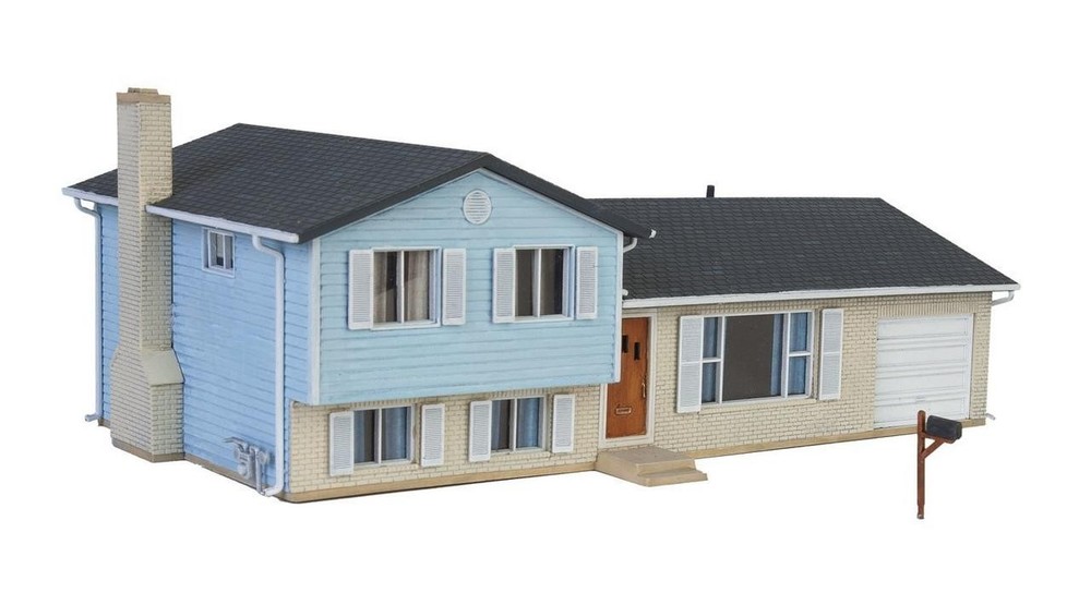 Walthers 933-3794 HO Scale Split-Level House Model Building Kit