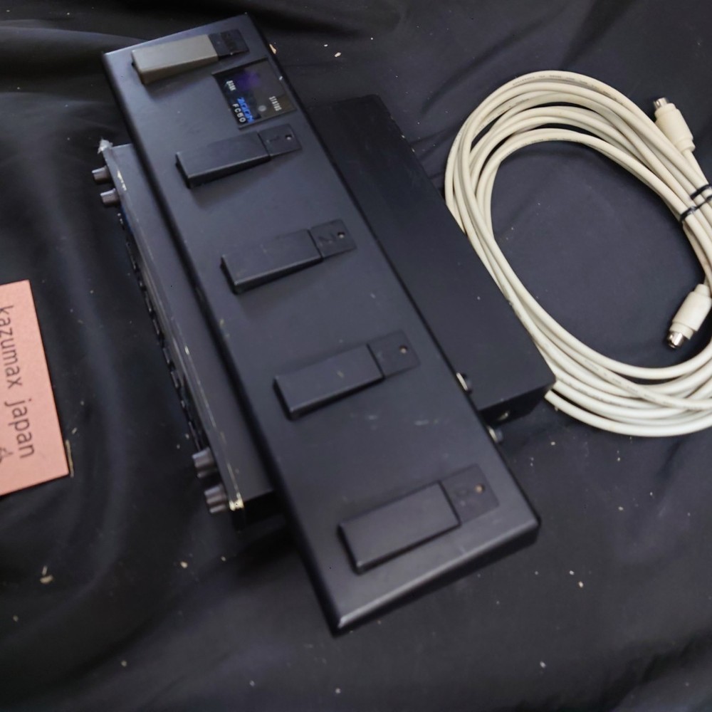 Zoom 9050 Guitar Multi Effects Processor with FC50 Foot Controller Untested