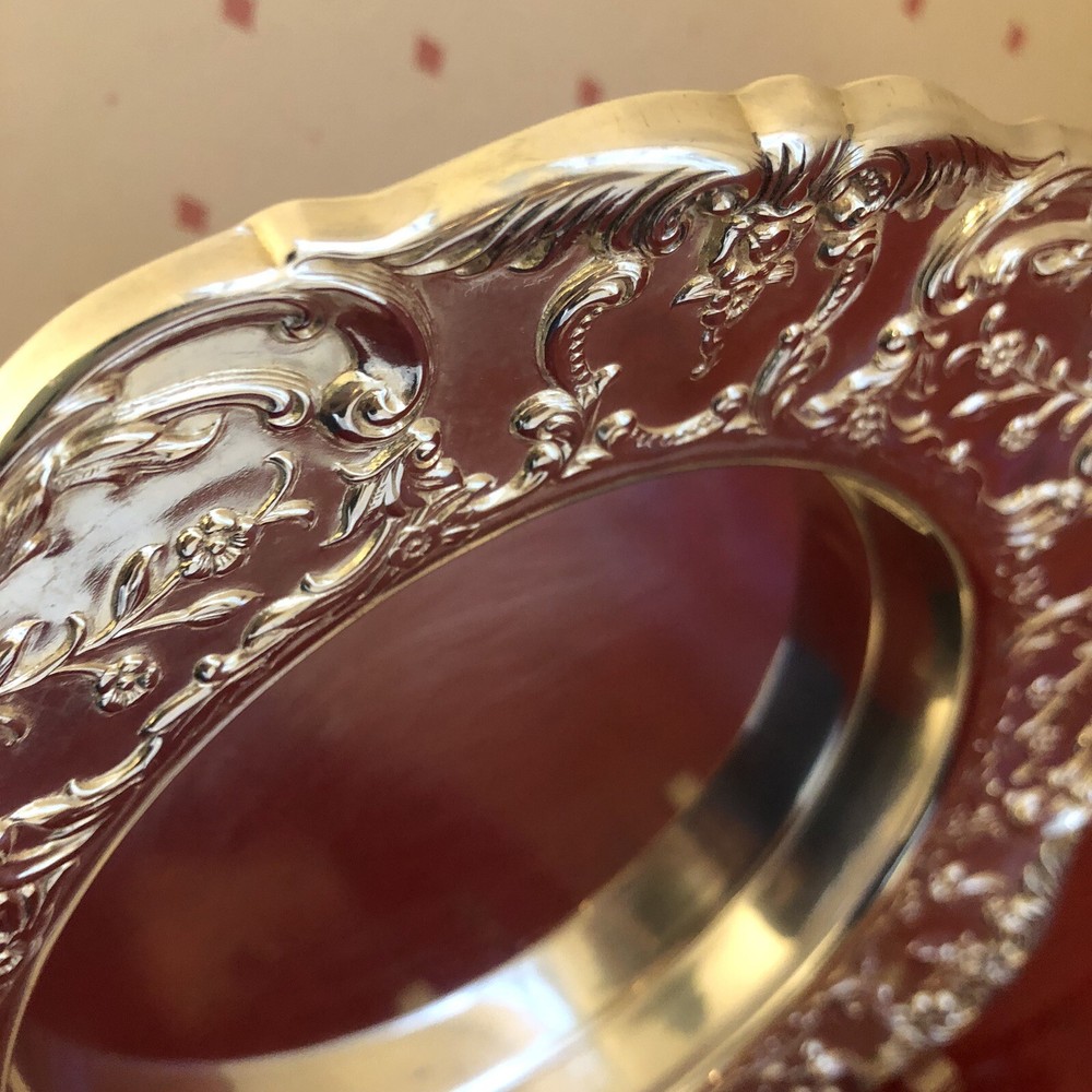 Wallace Grand Victorian Silverplate 1664 Wine Bottle Coaster Holder 8” Round