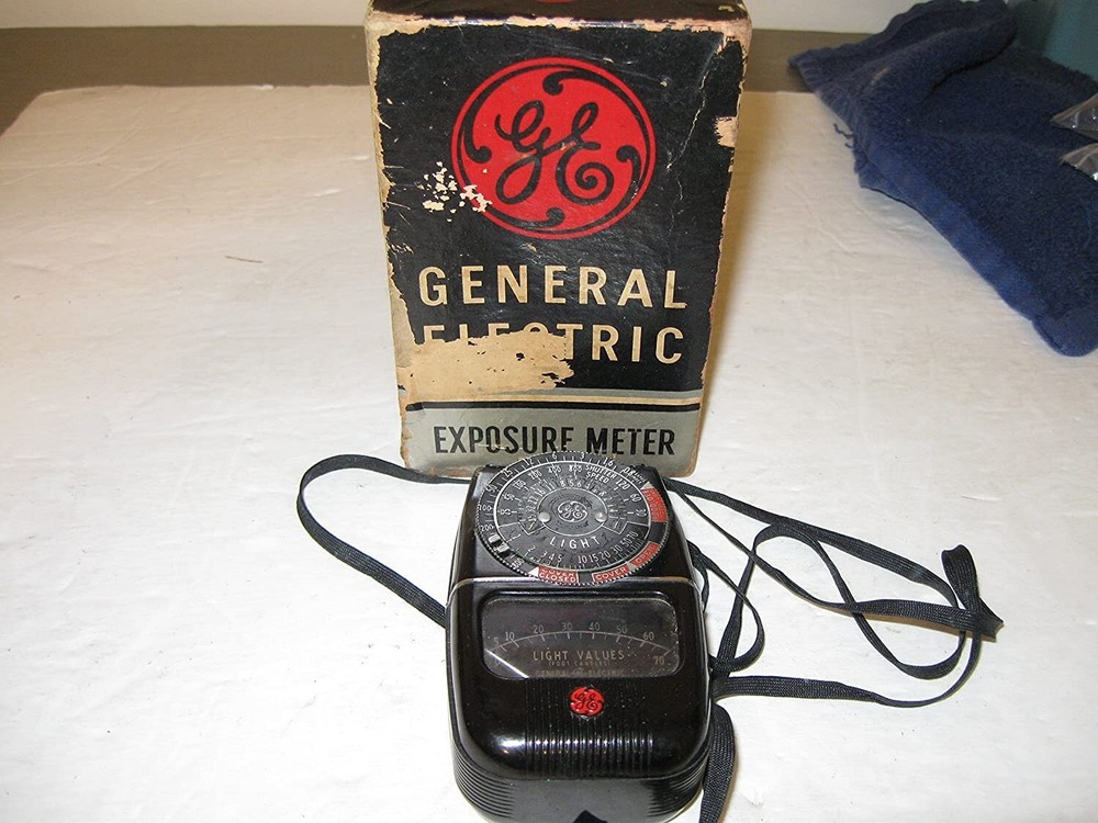 EXPOSURE METER TYPE DW-48, GE LIGHT METER