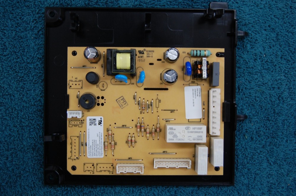 5304528864 PC BOARD