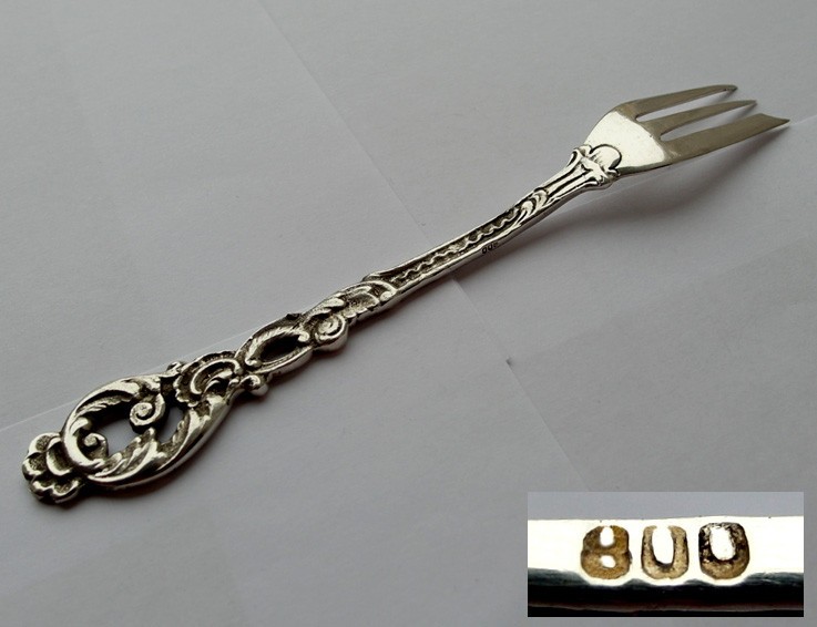 Beautiful Antique Rococo Cake Fork 800 Silver F403