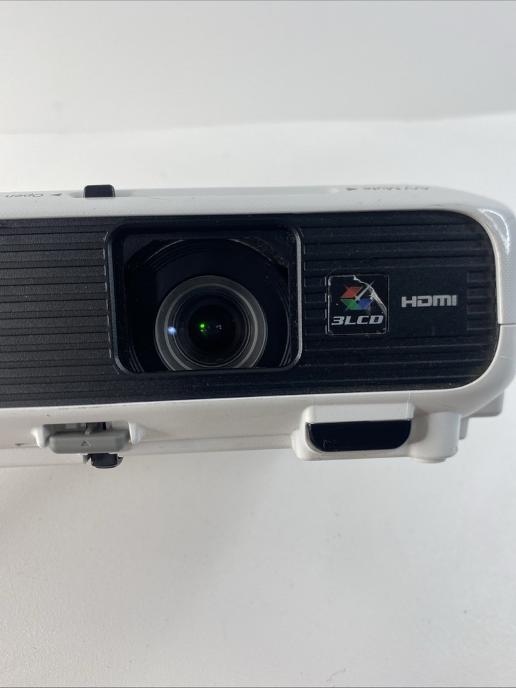 Epson LCD Projector H719A Tested & Working