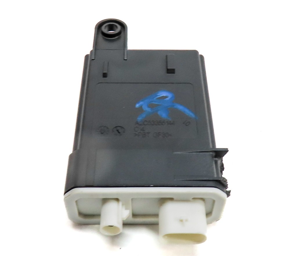 2015 AUDI S3 (8V) FRONT RIGHT PASSENGER SEAT OCCUPANCY SENSOR MODULE