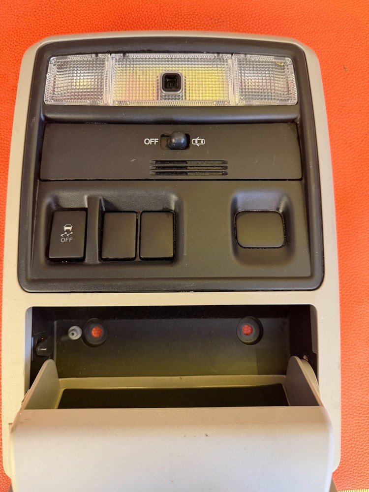 2014-2019 TOYOTA 4RUNNER FRONT OVERHEAD CONSOLE LAMP SWITCH OEM