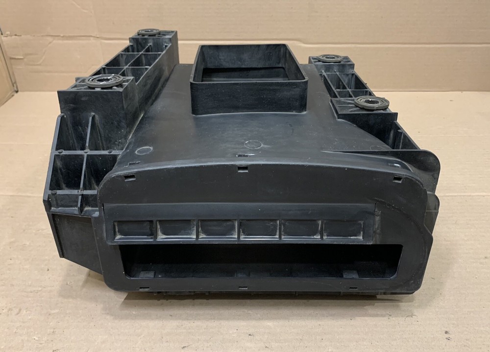 VOLVO VNL Air Cleaner 20358884