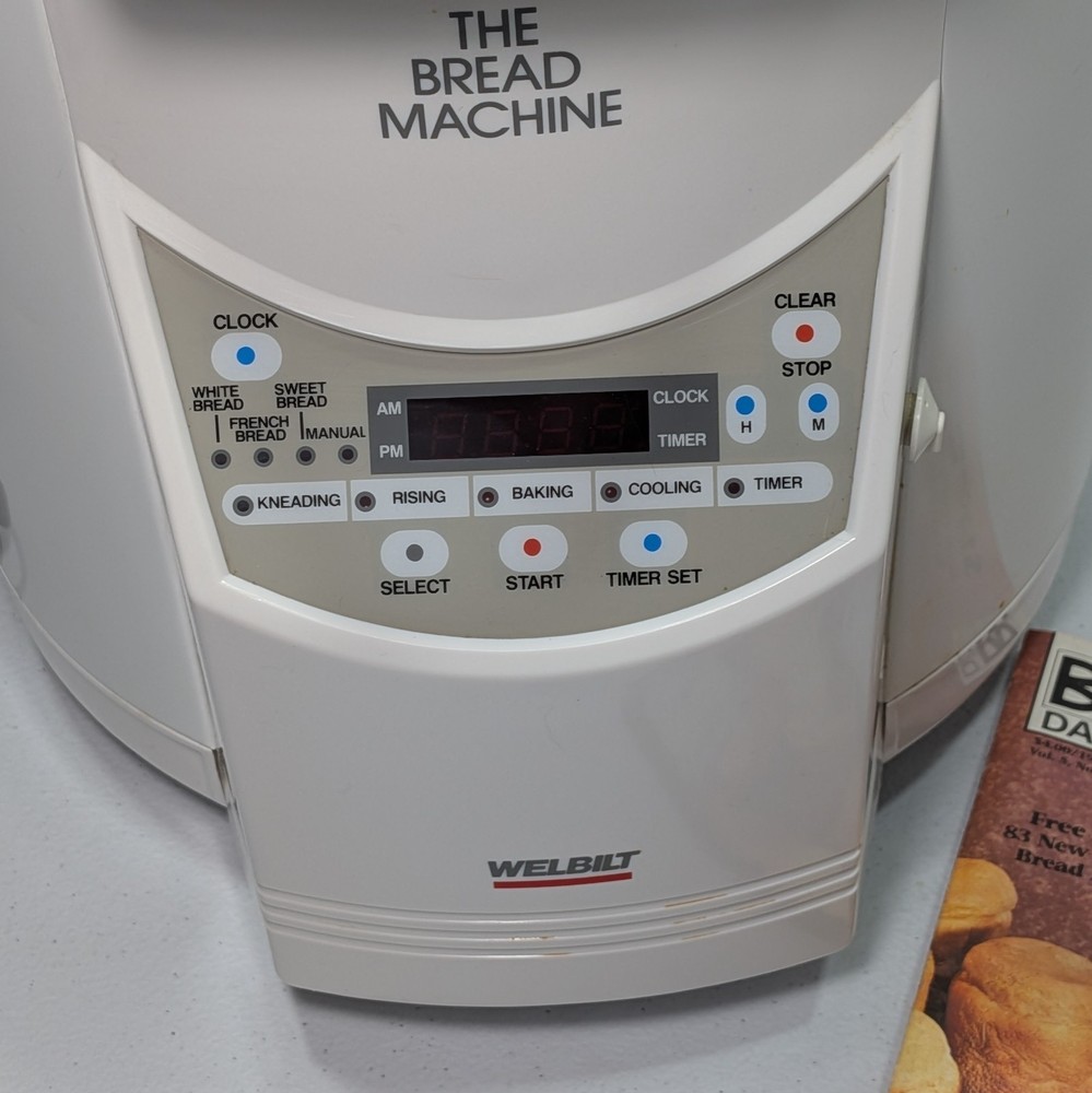 Welbilt The Bread Machine Model ABM-100-2 Bread Maker w/ Recipe Book Tested