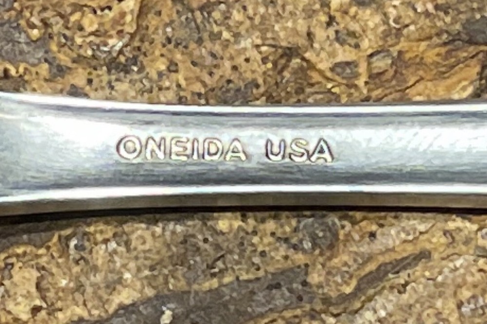 ONEIDA 'LOUISIANA' COMMUNITY STAINLESS GLOSS DINNER FORK SET