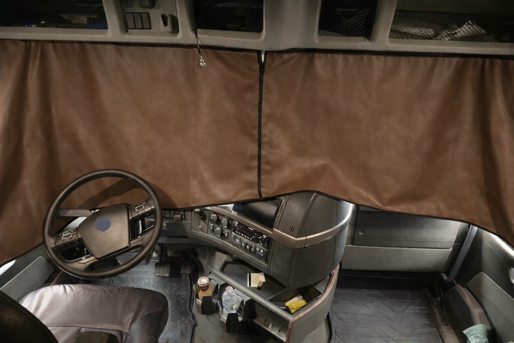VOLVO VNL WINDSHIELD Curtains. Left And Right Side. New.