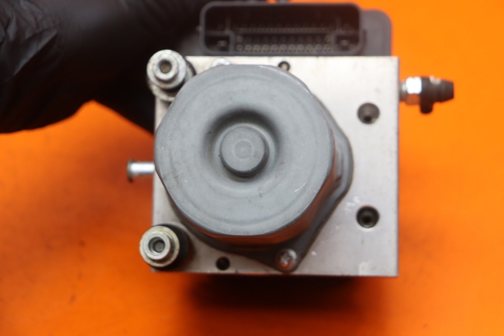 2013-2016 CAN-AM SPYDER ST OEM ABS PUMP UNIT MODULE