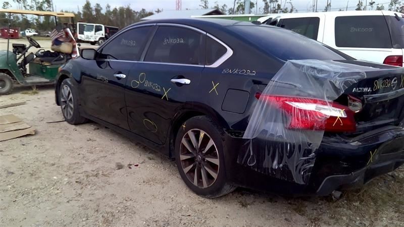 ALTIMA 2017 High Mounted Stop Light 1037164331