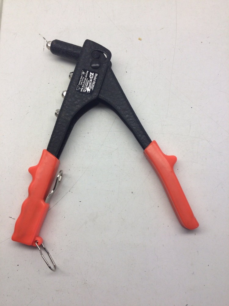 Arrow E-Z Pull Model RH 200 Rivet Tool In Package