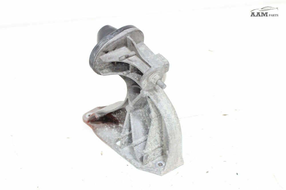 2018-24 FREIGHTLINER CASCADIA FRONT LEFT SIDE HOOD SUPPORT BRACKET OEM