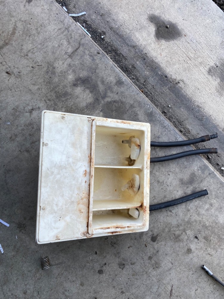 Used soap,dispenser for Uc40