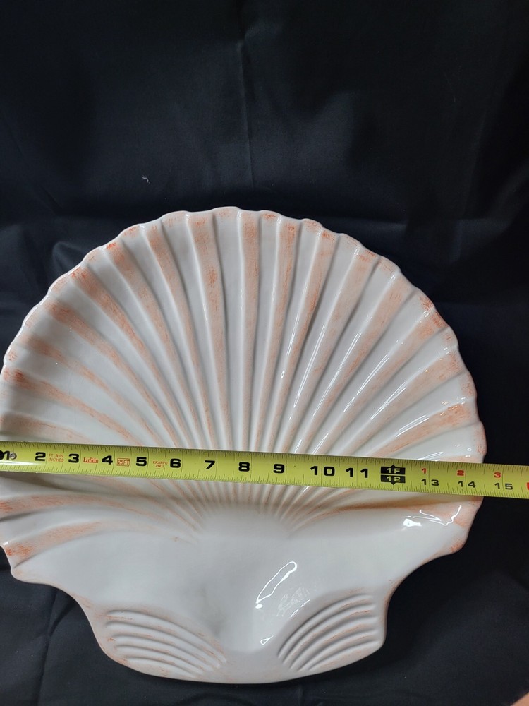 Boston Warehouse Pink Clam Shell Tray