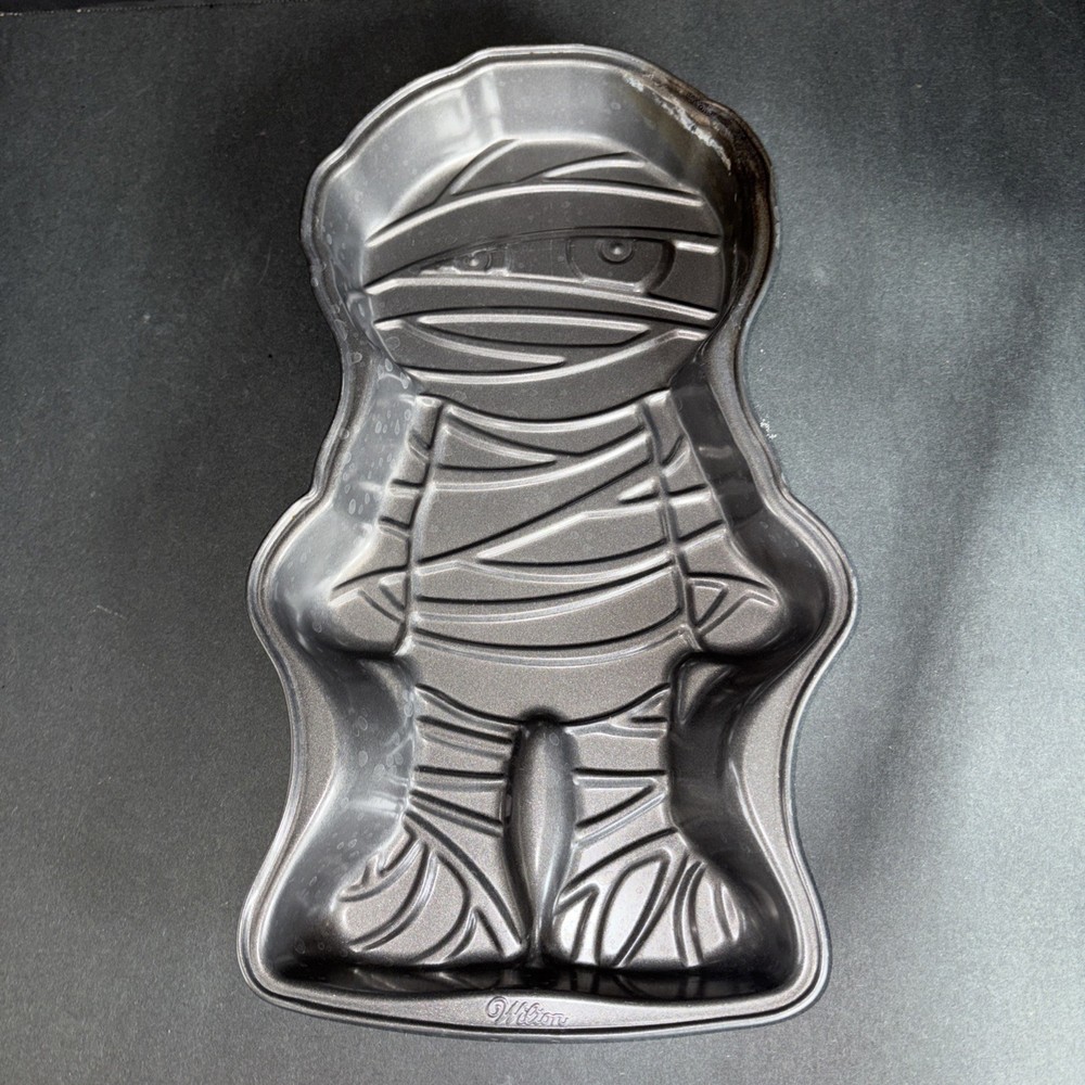 Wilson Mummy Cake Pan