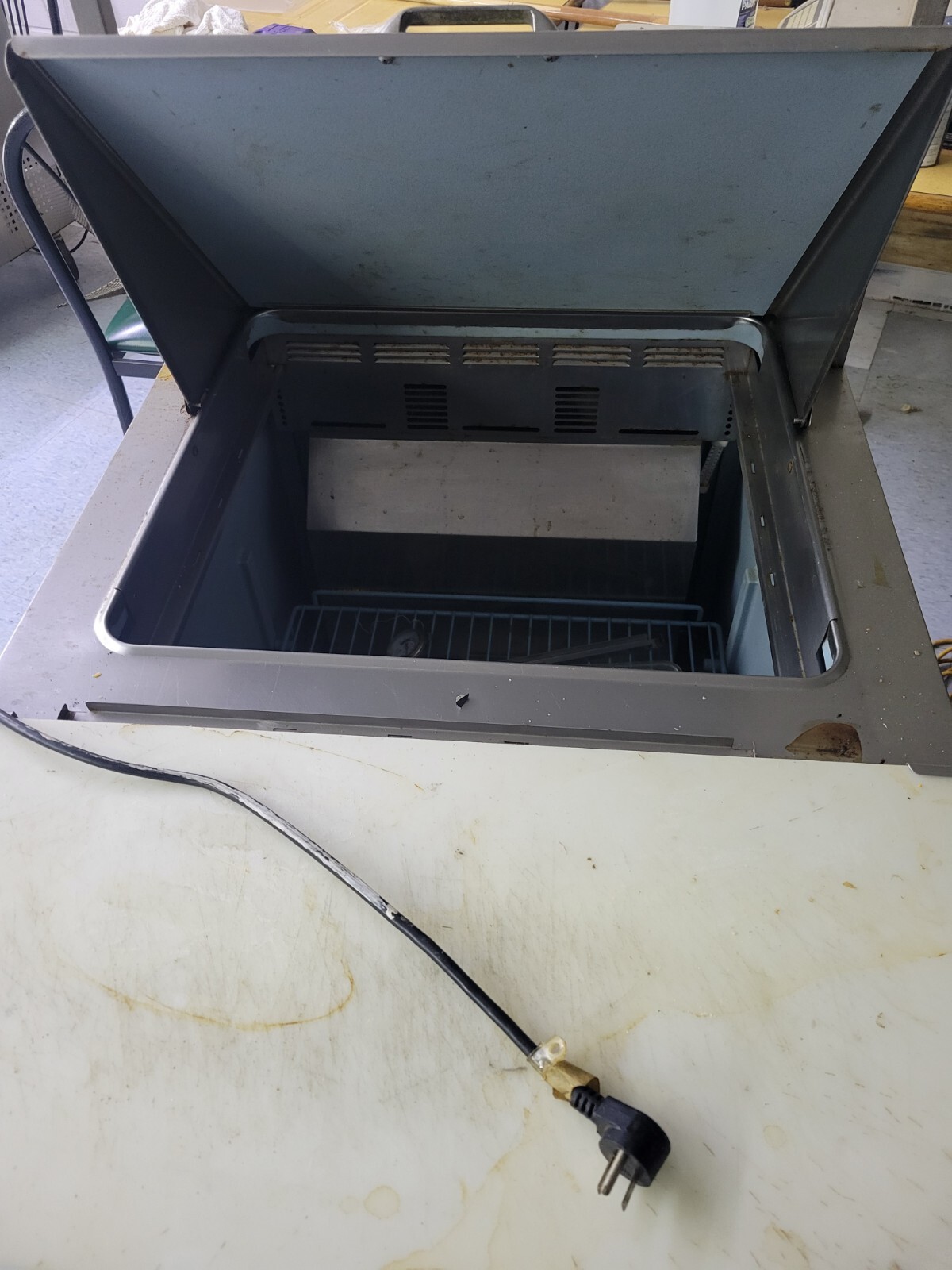 Delfield sandwich prep table