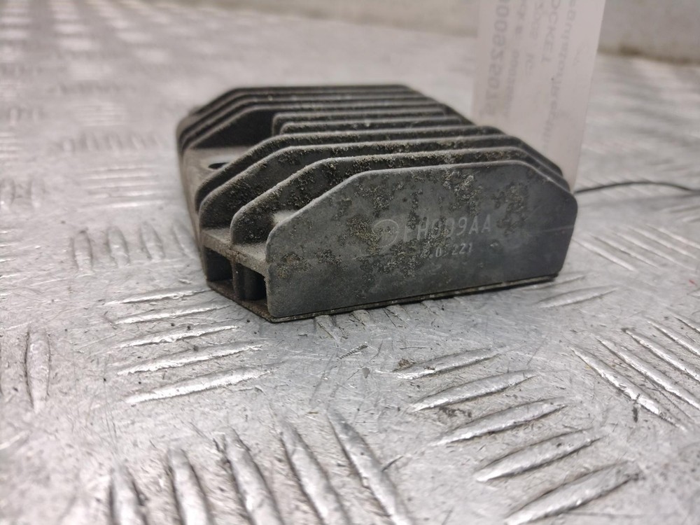 2005 TRIUMPH ROCKET Regulator Recitfier