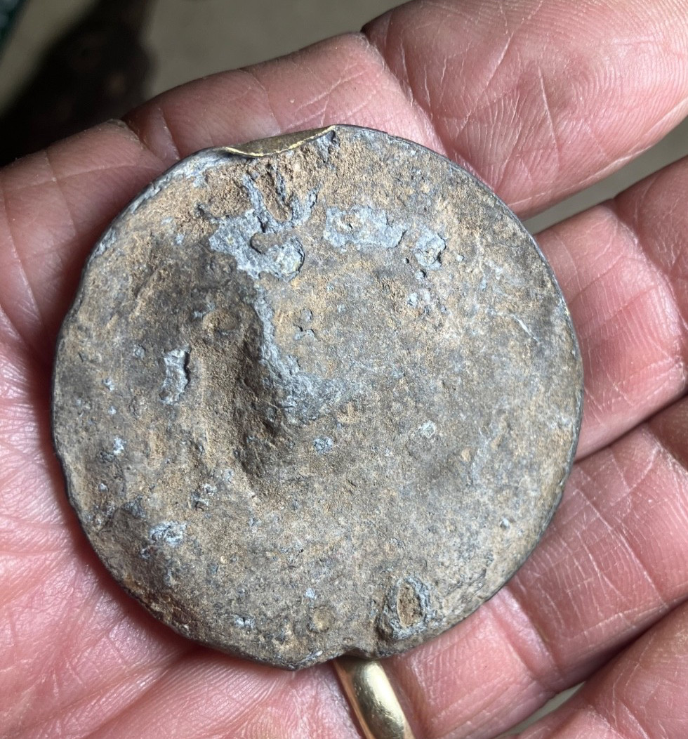 Neat old horseshoe lead-filled brass bridle rosette-New Mexico detecting find