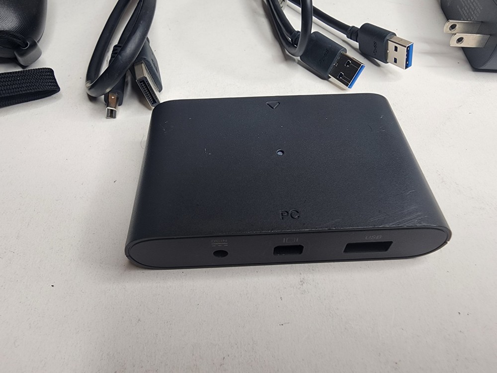 HTC Vive Cosmos Virtual Reality Gaming Headset + Controllers Complete Set