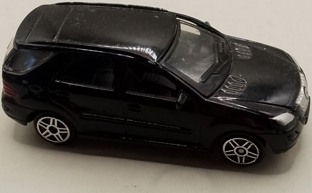 HTi black Merdedes-Benz ML class