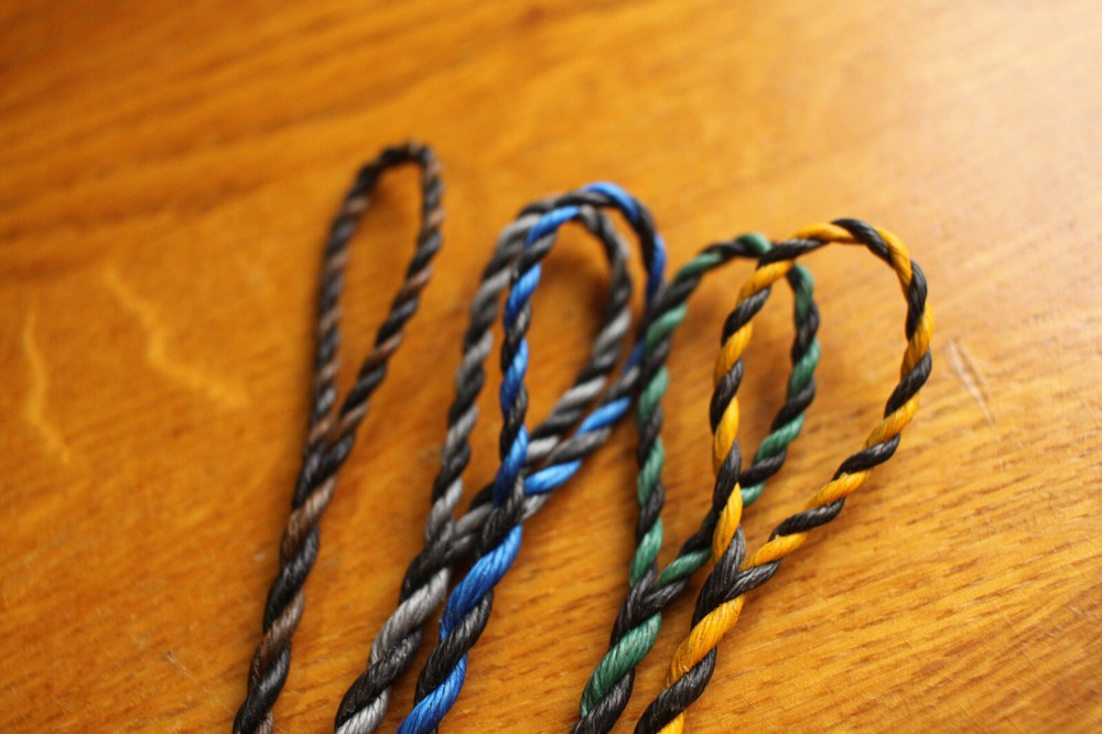 Flemish Twist Bow String - D97/"Fast Flight" - Black & Classic Colors